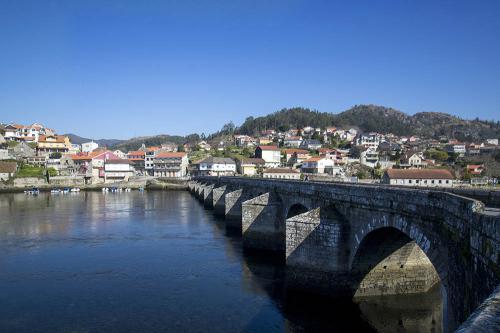 Puente Medieval de Ponte Sampaio
